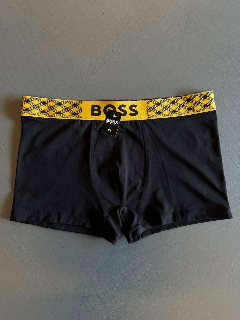 Hugo Boss Classic Gold